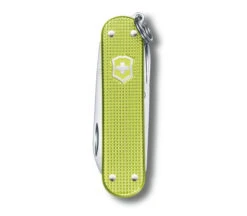 Victorinox Classic Alox Multitool Lime Twist Handle Plain Edge 0.6221.241G -Cold Steel Zone 97b106af c2f1 4bfb 96a6 1083b4fa3113 51984.1628622084